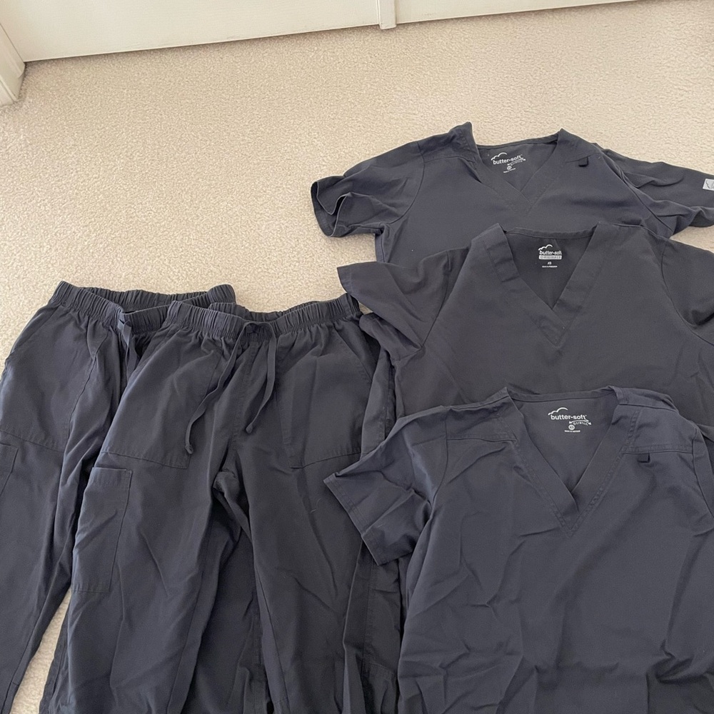 Uniform Advantage Buttersoft Stretch Scrubs Pewter